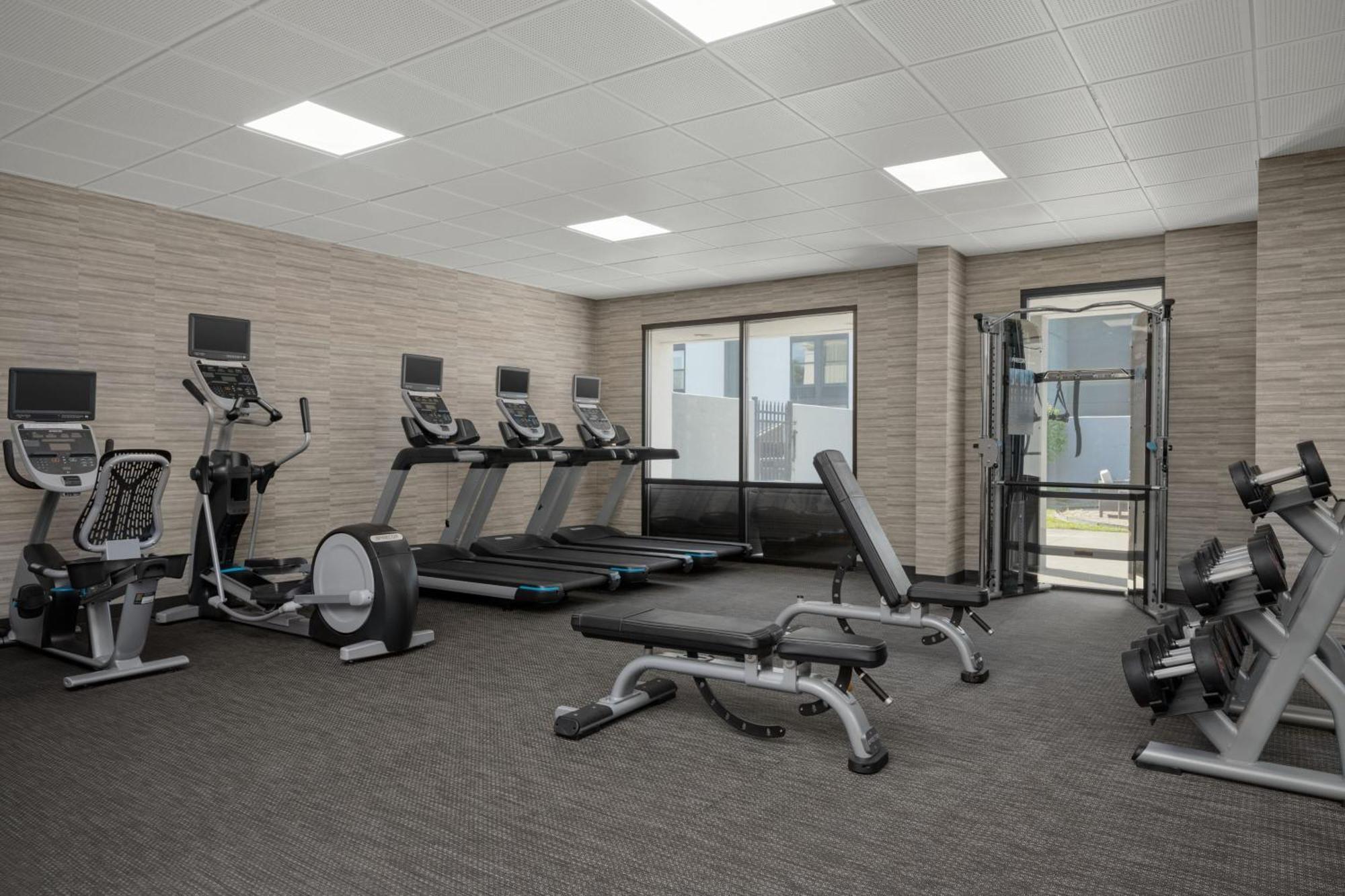Courtyard Indianapolis Northwest Ξενοδοχείο Εξωτερικό φωτογραφία